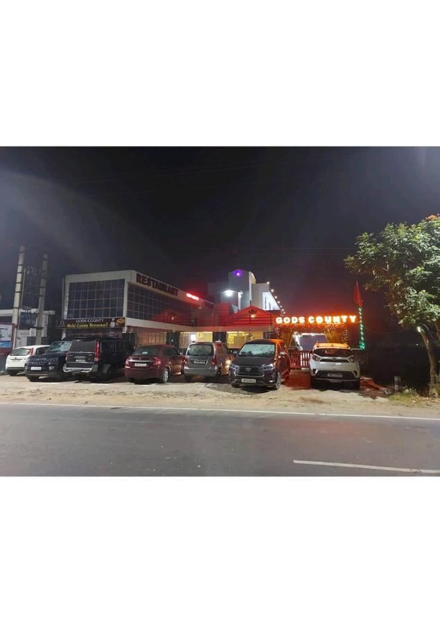 Gods County Hotels & Resorts Tarapith Exterior foto