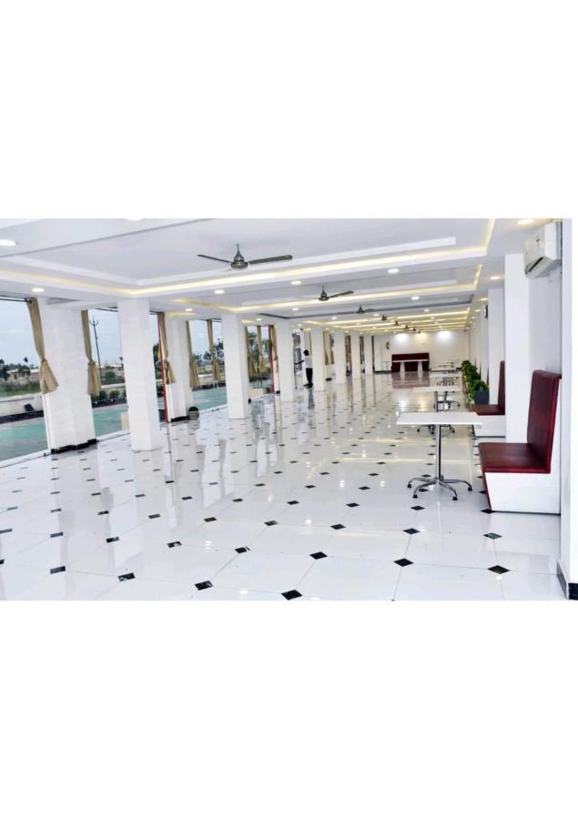 Gods County Hotels & Resorts Tarapith Exterior foto