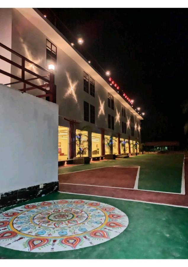 Gods County Hotels & Resorts Tarapith Exterior foto