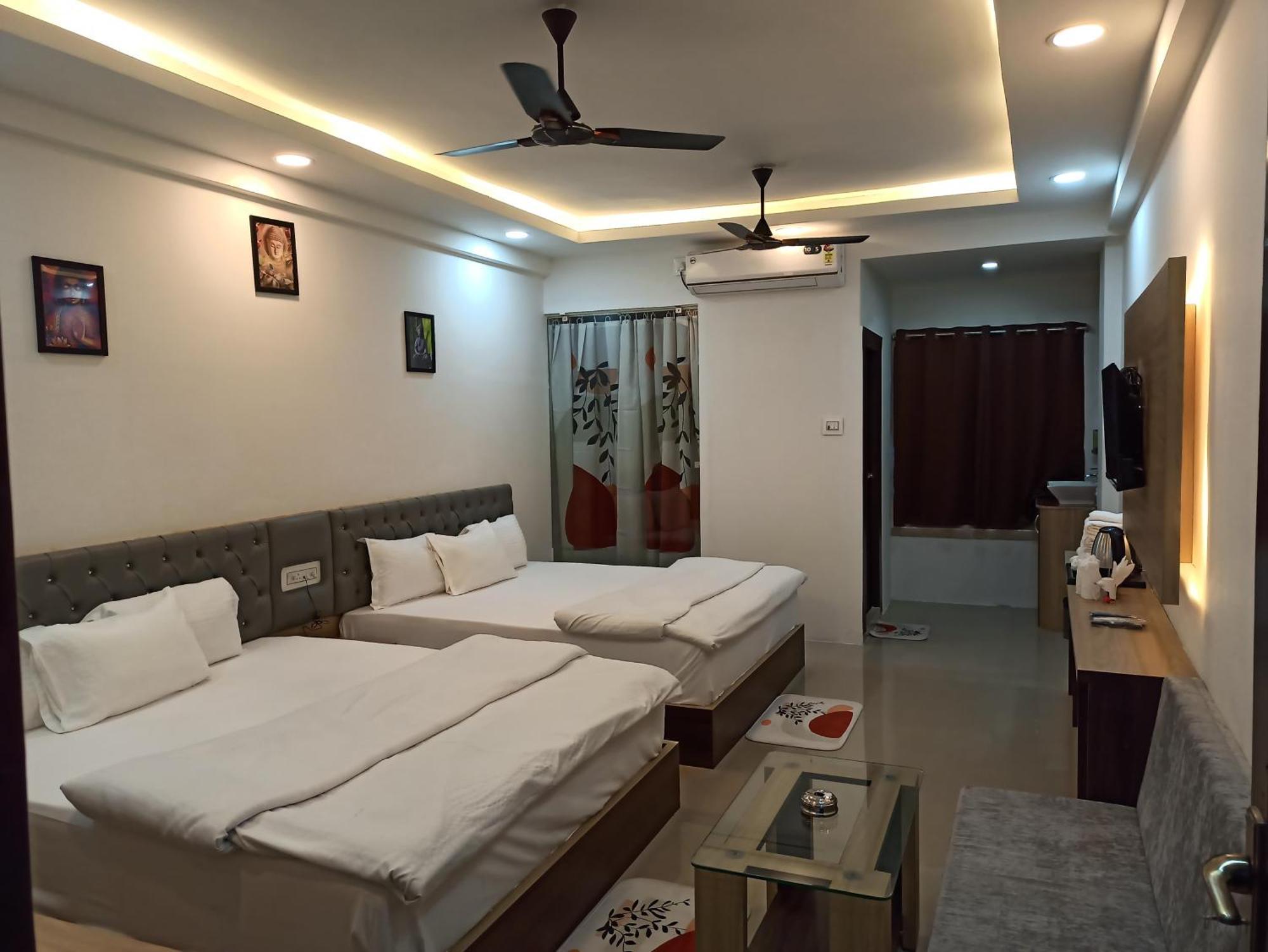 Gods County Hotels & Resorts Tarapith Exterior foto